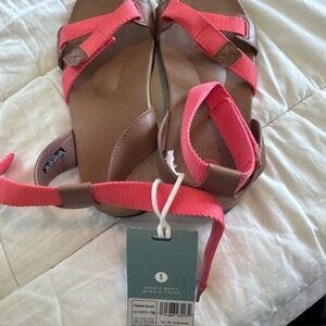 REVITALIGN Women's Pink and Brown Sandals